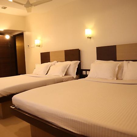 Hotel Maniam Classic West Wing Tiruppur Extérieur photo