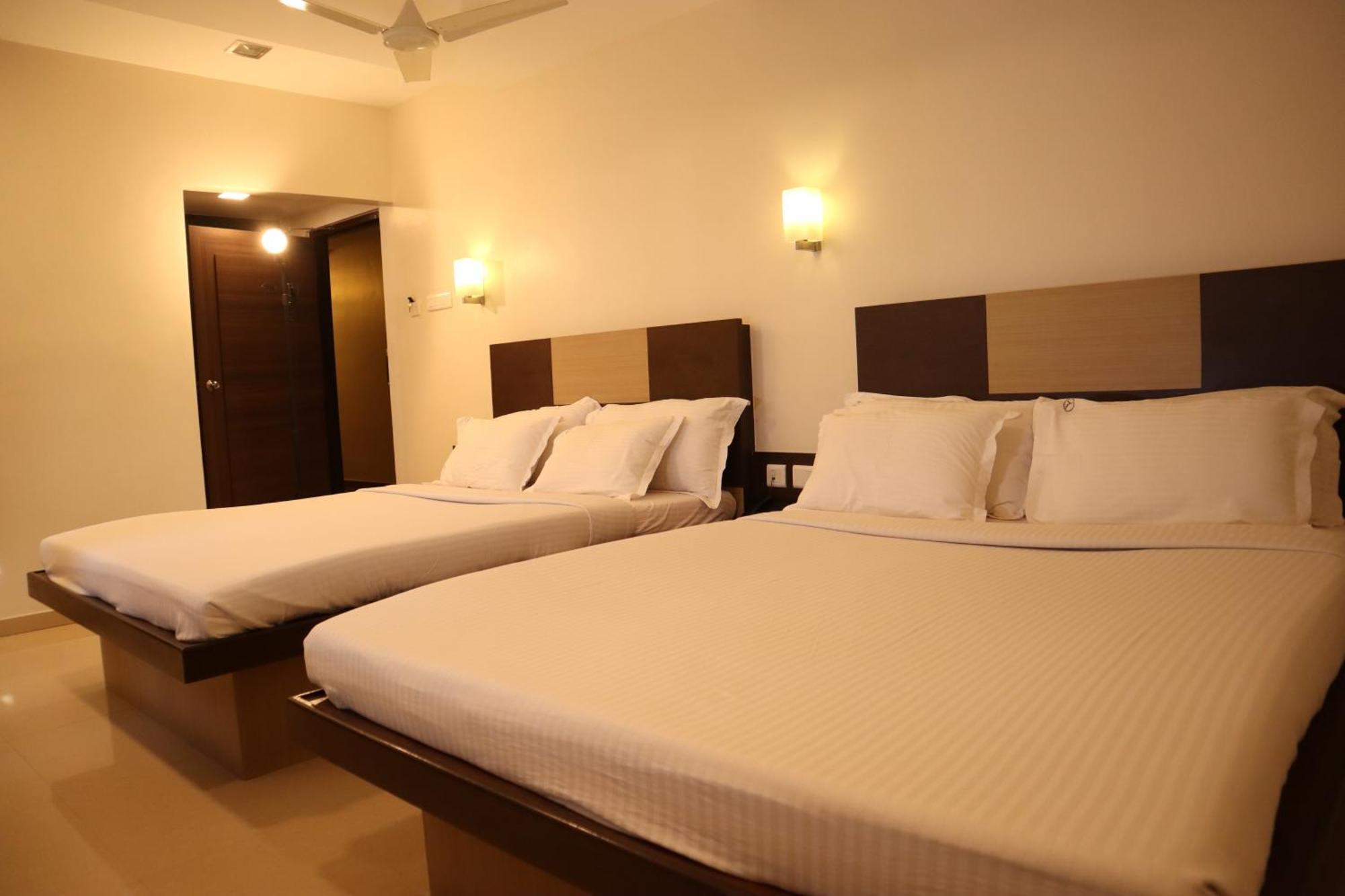 Hotel Maniam Classic West Wing Tiruppur Extérieur photo